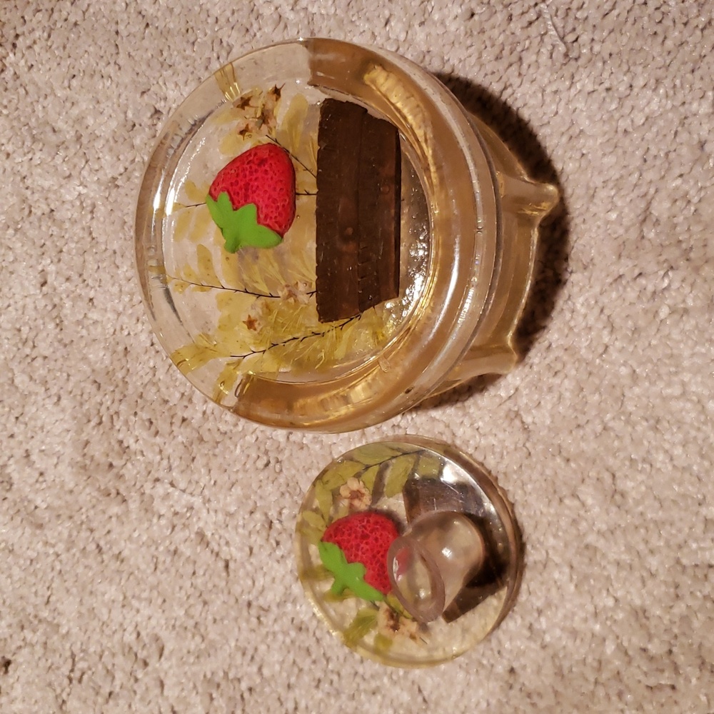 1970's 80s Lucite Desk Set Strawberries & Dried Plants Design Gifts Intern'l Inc
